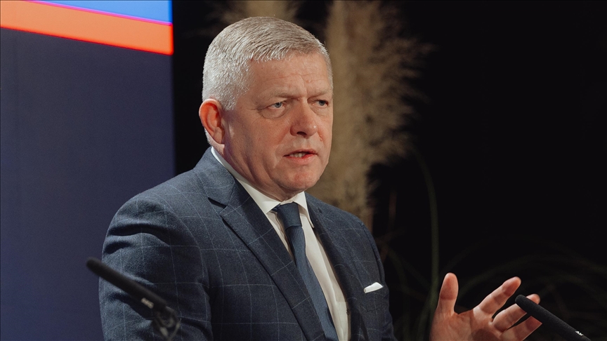 Kryeministri sllovak kundërshton ndërhyrjen ushtarake të SHBA-së në Venezuelë