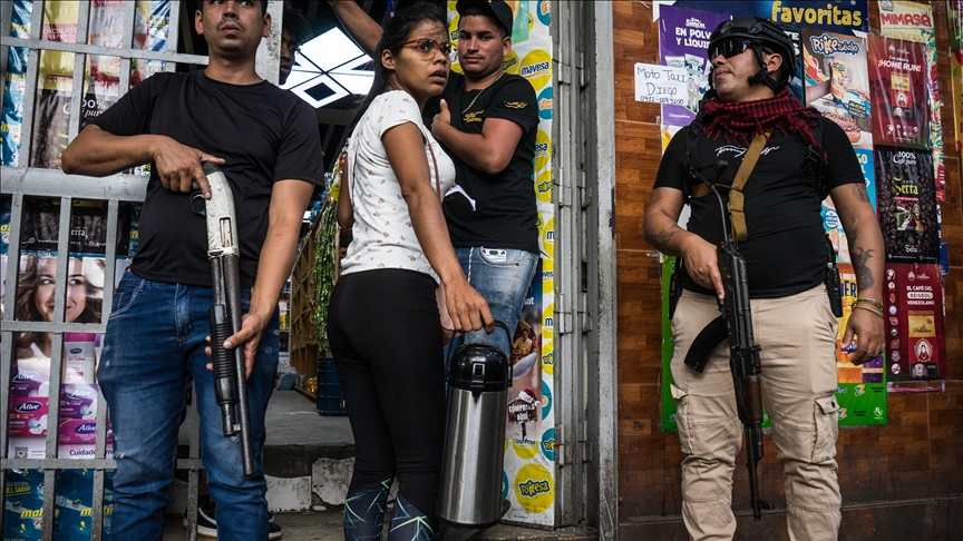 La UE insta “a la moderación de todos los actores para garantizar una solución pacífica a la crisis” en Venezuela