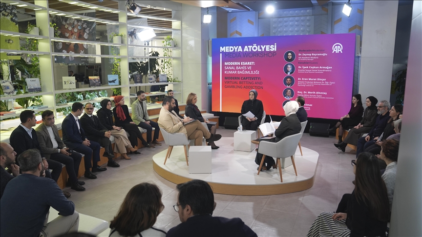 AA Medya Atölyesi'nde "Modern Esaret: Sanal Bahis ve Kumar Bağımlılığı" başlıklı oturum düzenlendi
