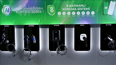 Bilim kurgu dizisinden etkilenen genç mühendis, yapay zekalı araç şarj ünitesi geliştirdi