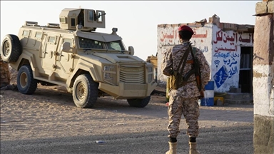 الحكومة اليمنية تقبض على متورطين بتهريب أسلحة من حضرموت