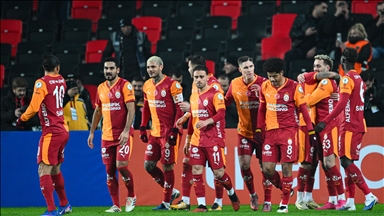 Galatasaray, 4 golle Turkcell Süper Kupa'da finale yükseldi