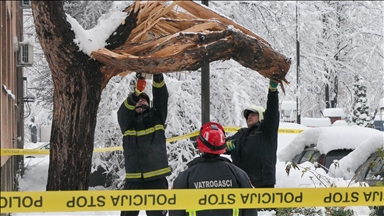 Bora shkakton probleme në Bosnjë e Hercegovinë, një person humb jetën në Sarajevë