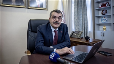 Milli Eğitim Bakanı Tekin, AA'nın "Yılın Kareleri" oylamasına katıldı