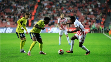 Fenerbahçe, Turkcell Süper Kupa yarı finalinde yarın Samsunspor ile karşılaşacak