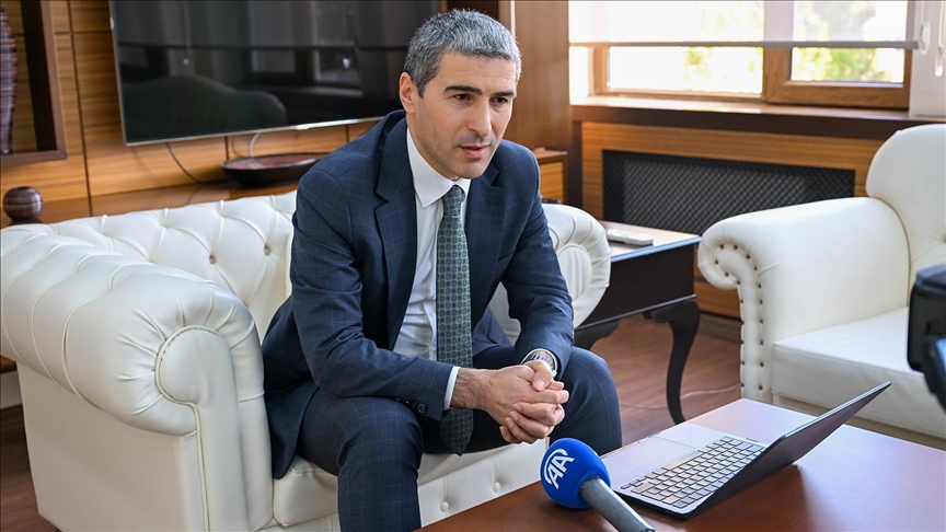 Uşak Valisi Aktaş, AA'nın "Yılın Kareleri" oylamasına katıldı