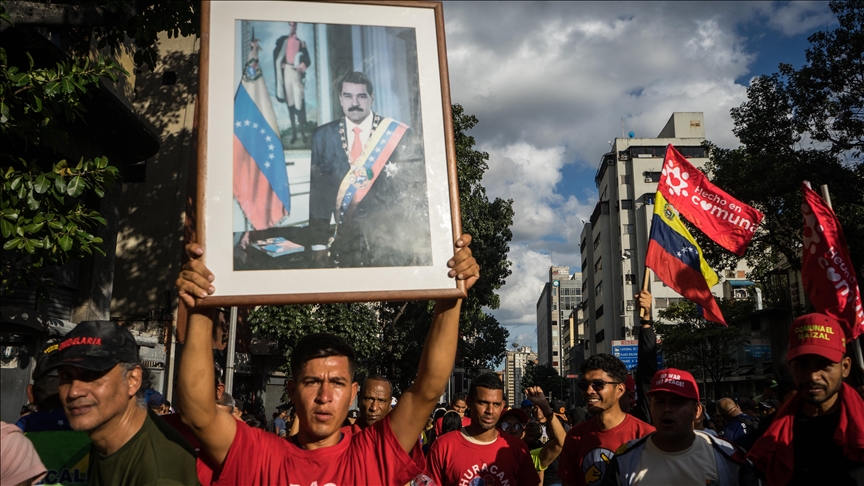 Supporters chant slogans for captured Venezuelan President Maduro in Caracas