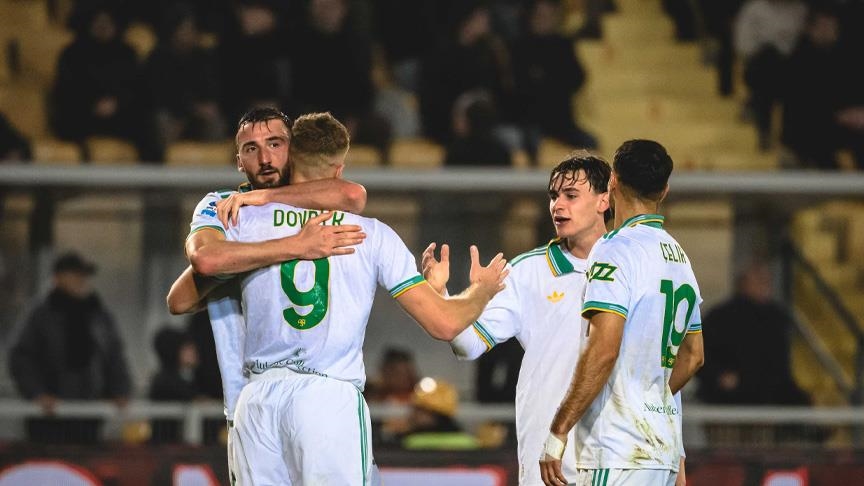 قدم.. روما يستعيد توازنه في الدوري الإيطالي على حساب ليتشي