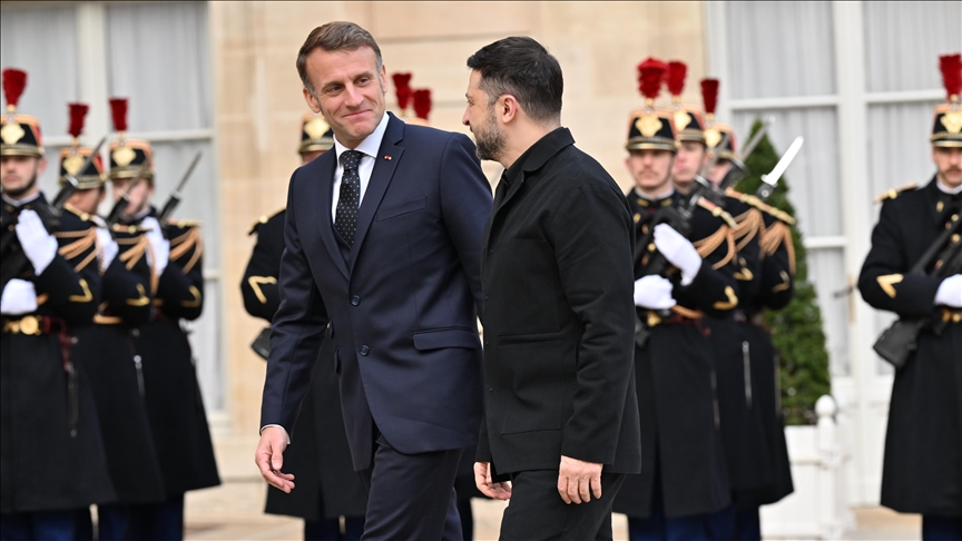 Ukraine needs 'real assistance' alongside diplomacy, Zelenskyy says after meeting Macron
