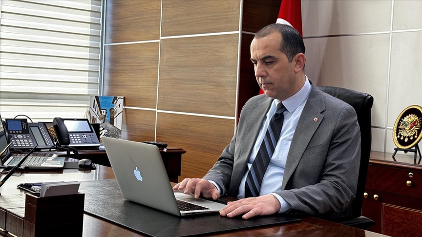 Çankırı Valisi Taşolar, AA'nın "Yılın Kareleri" oylamasına katıldı