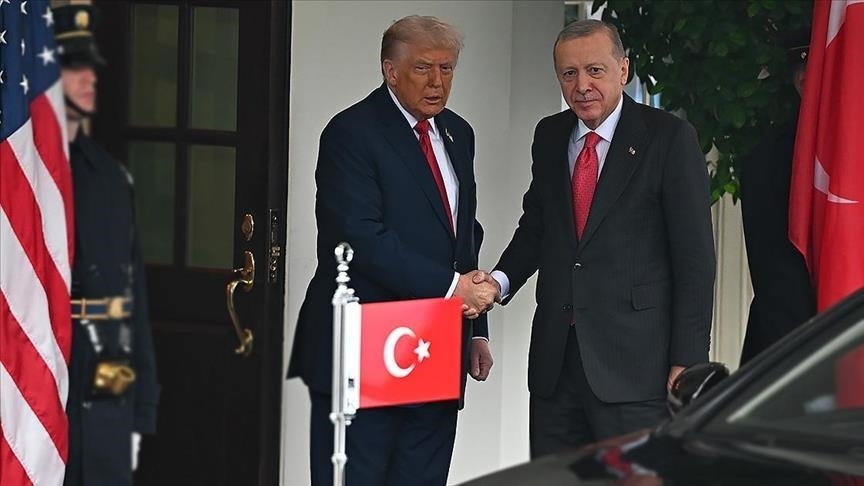 أردوغان وترامب يبحثان العلاقات الثنائية وقضايا إقليمية وعالمية 