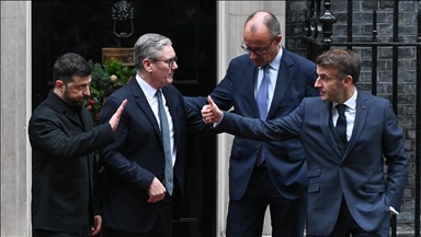 Ukraina, Britania dhe Franca nënshkruajnë deklaratë mbi dislokimin e forcave shumëkombëshe