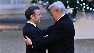 « Ne le dis pas à mon peuple » : Trump affirme avoir forcé Macron à tripler le prix des médicaments en France