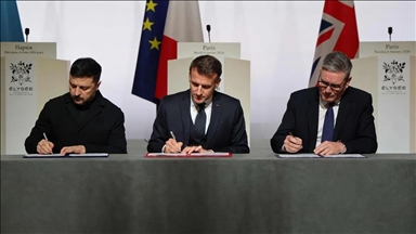 Украина, Великобритания и Франция подписали декларацию о размещении многонациональных сил