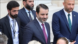 La France affiche son soutien à la transition syrienne lors d’un entretien entre Barrot et son homologue syrien