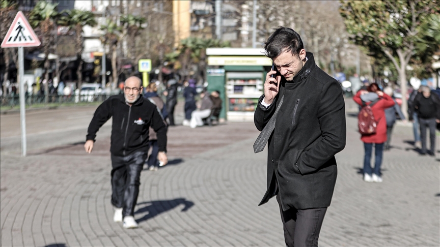 Bursa'da kuvvetli rüzgar etkili oluyor