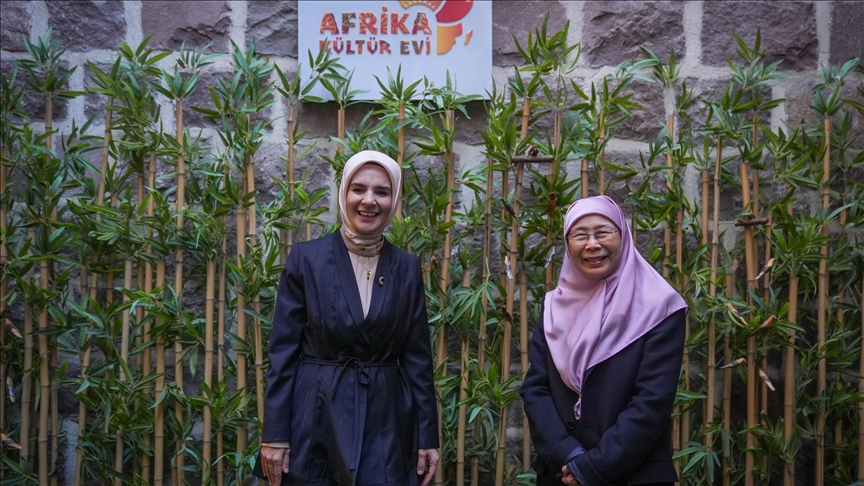 Malezya Başbakanı'nın eşi Dr. Wan Azizah İsmail, Afrika Evi'ni ziyaret etti