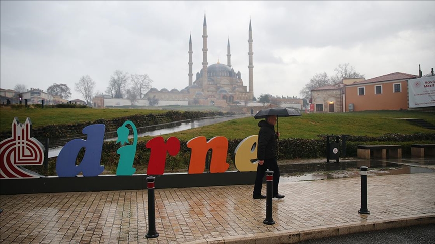 Edirne ve Kırklareli'nde sağanak etkili oldu