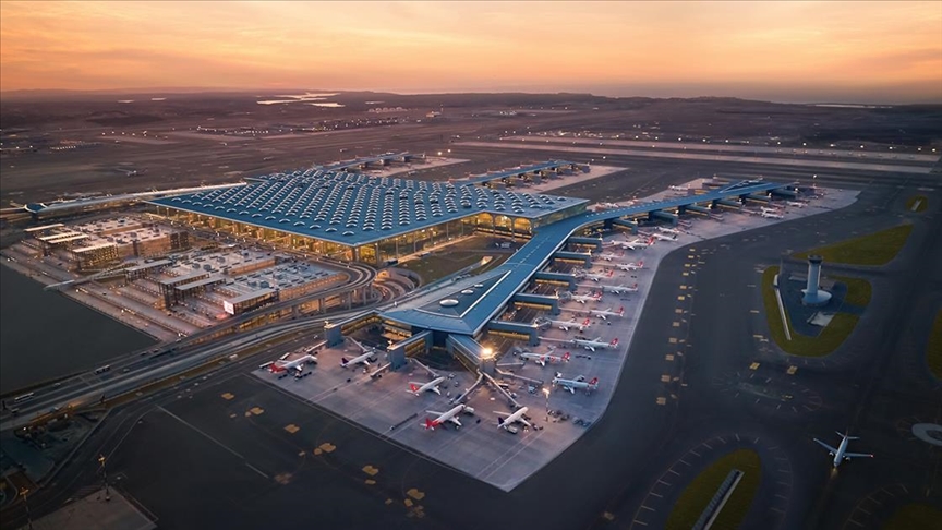 Hava yoluyla seyahat eden yolcu sayısında geçen yıl 247,2 milyonla Cumhuriyet tarihi rekoru kırıldı