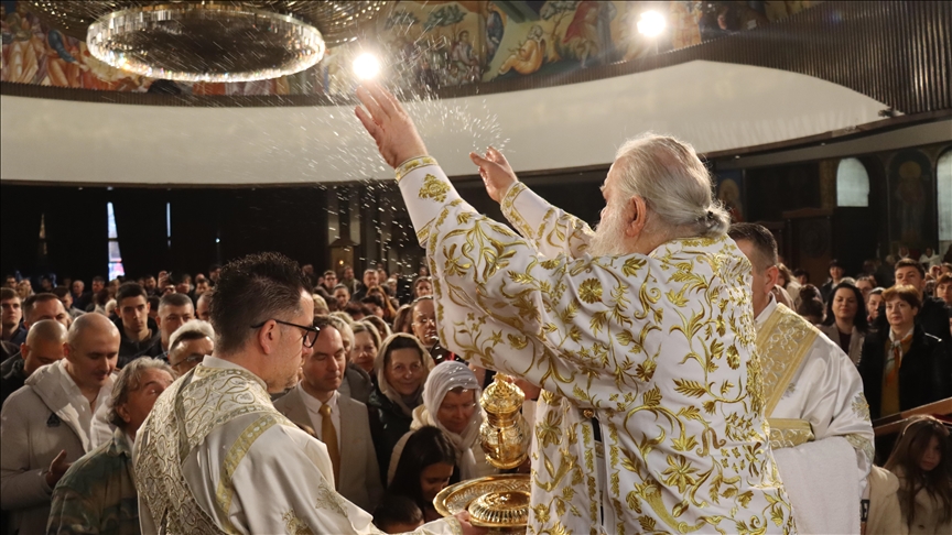 Православните христијани во балканските земји го одбележуваат Божиќ