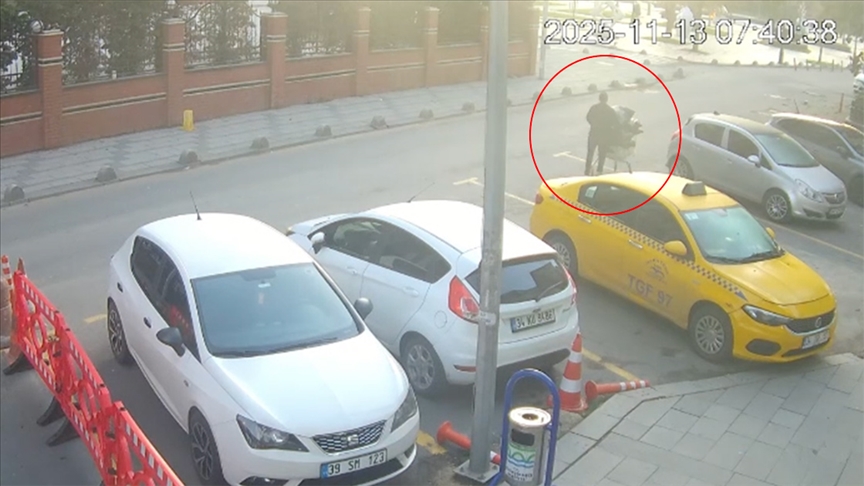 Büyükçekmece'de başsavcılığının emanet kasasından hırsızlık yapan şüphelinin görüntülerine ulaşıldı