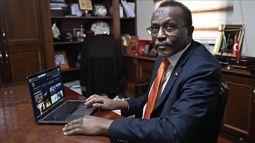 Sudan'ın Ankara Büyükelçisi Eltayeb, AA'nın "Yılın Kareleri" oylamasına katıldı