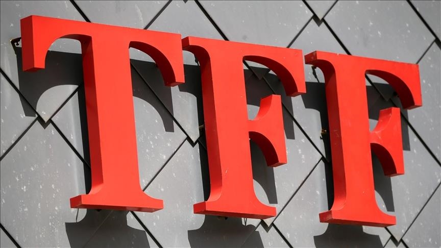 Di lêpirsîna şertgirtinê da 108 berpirsên teknîkê û 104 menajerên fitbolê sewqî PFDKyê kirin