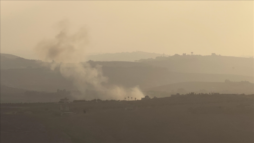 لبنان.. غارات إسرائيلية على الجنوب وطلعات جوية فوق بيروت