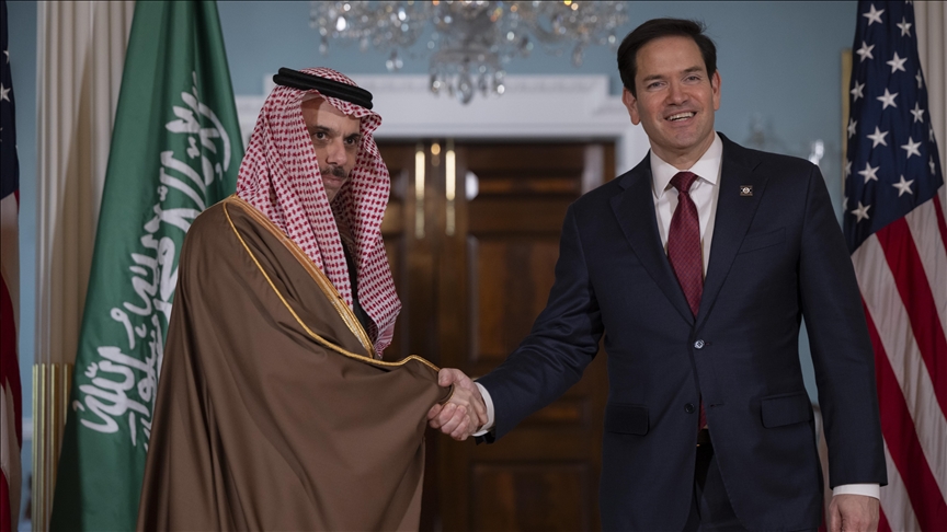 وزير الخارجية السعودي يبدأ زيارة لواشنطن تشمل محادثات مع روبيو