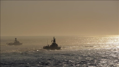 Rusija rasporedila ratne brodove i podmornicu kako bi pratila tanker koji SAD pokušava presresti u sjevernom Atlantiku