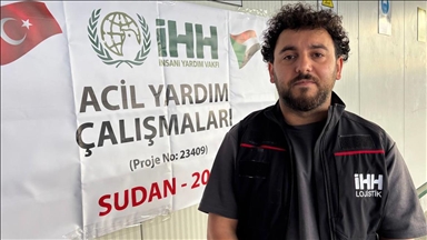 "الإغاثة الإنسانية" التركية ترسل 13 شاحنة مساعدات إلى السودان