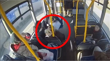 Tekirdağ'da belediye otobüsü şoförü kalp krizi geçiren yolcuyu hastaneye yetiştirdi