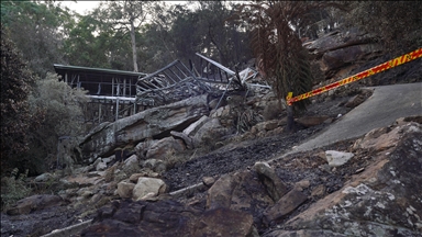 Australia issues evacuation warnings as heatwave fuels bushfires in southern regions