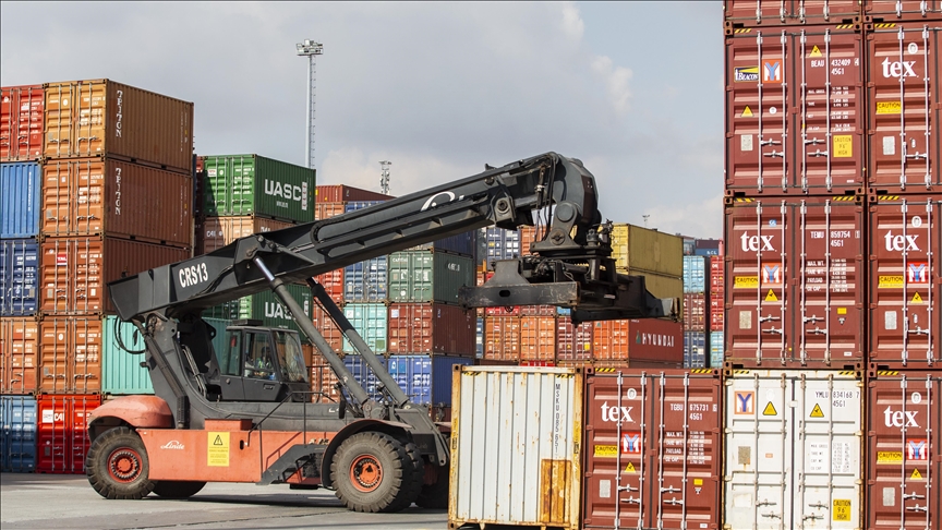 US trade deficit falls to lowest level since 2009