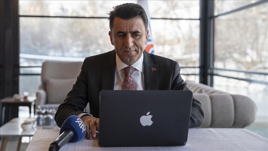 Tunceli Valisi Aygöl, AA'nın "Yılın Kareleri" oylamasına katıldı