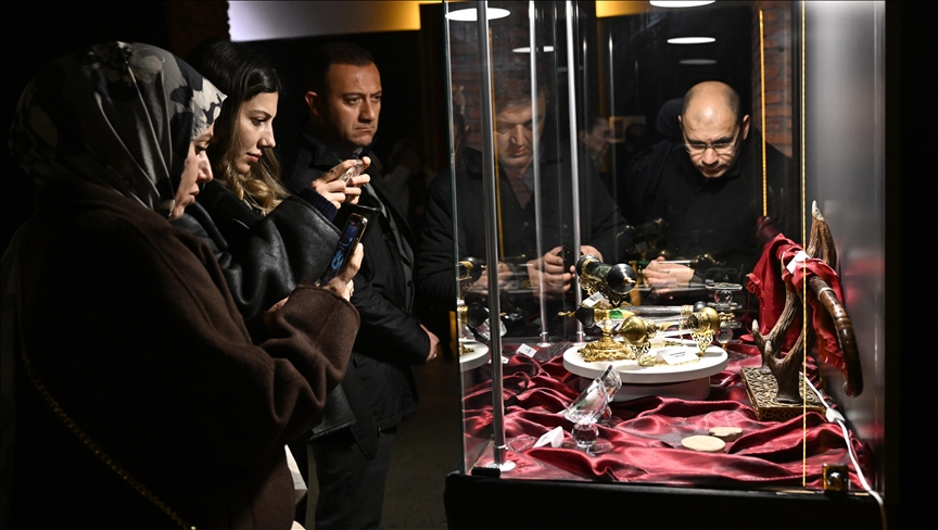 Ankara'da "Mukaddes Emanetler" sergisi açıldı