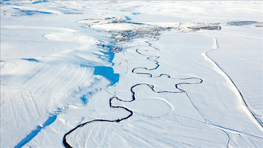 Pamjet nga lartësitë e mëdha zbulojnë madhështinë dimërore të Turqisë lindore