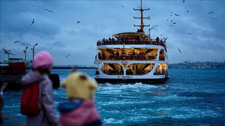 İstanbul'da deniz ve teleferik ulaşımına hava muhalefeti engeli