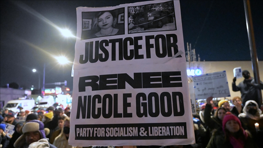 Во Чикаго одржано бдение откако агент на ИЦЕ смртоносно застрела жена во Минесота