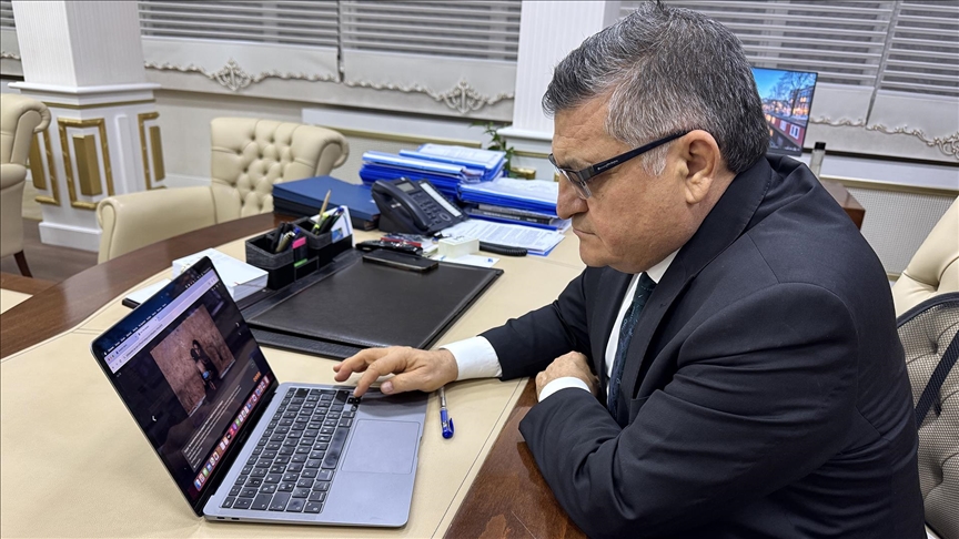 Sinop Valisi Özarslan AA'nın "Yılın Kareleri" oylamasına katıldı