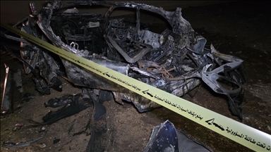 İsrail'in Lübnan'ın güneyinde bir aracı hedef alması sonucu 1 kişi hayatını kaybetti