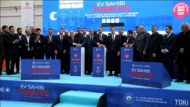 Yüzyılın Konut Projesi kapsamında Bitlis'te yapılacak konutların hak sahipleri kurayla belirlendi