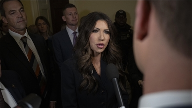 US Homeland Security chief open to sending more troops to Minnesota following fatal shooting by immigration agents