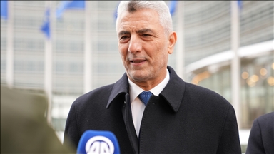 Türkiye, UK sign new agreements as both eye $40B trade target