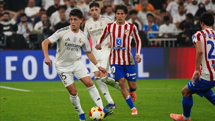 قدم.. ريال مدريد يتأهل لنهائي السوبر الإسباني أمام برشلونة