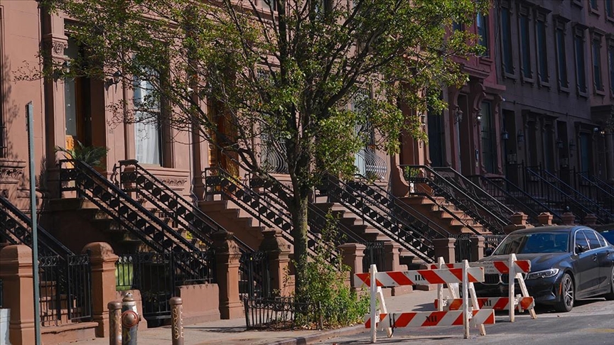 Trump orders $200B in mortgage purchases to support housing market