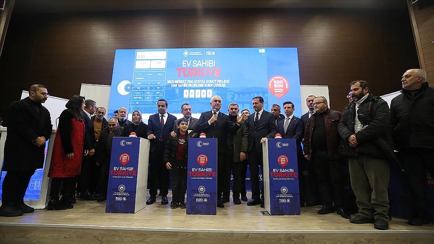 Yüzyılın Konut Projesi kapsamında Muş'ta yapılacak konutların hak sahipleri kurayla belirlendi