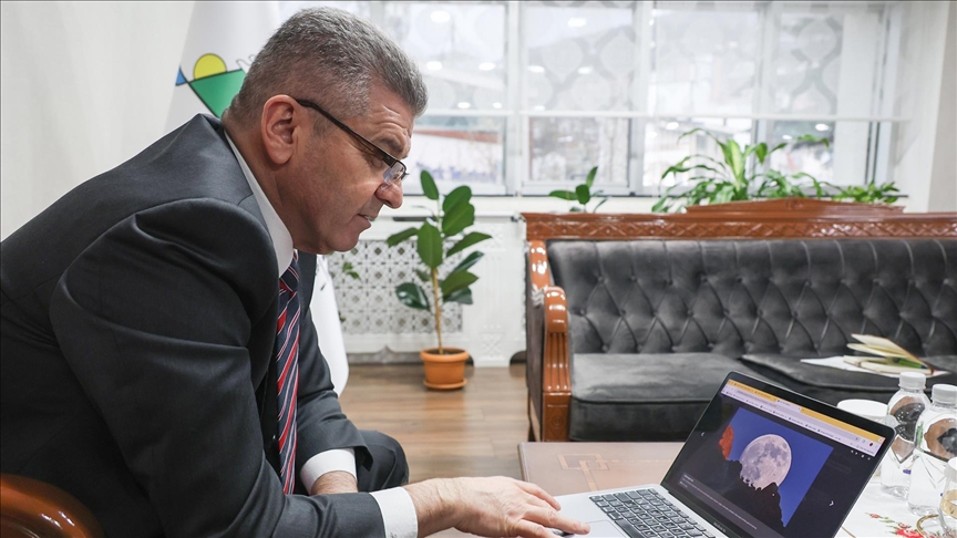 Artvin Valisi Ergün, AA'nın "Yılın Kareleri" oylamasına katıldı