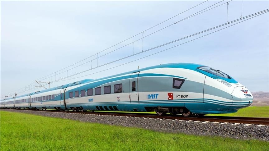 YHT'ler bugüne kadar 106 milyon yolcu taşıdı