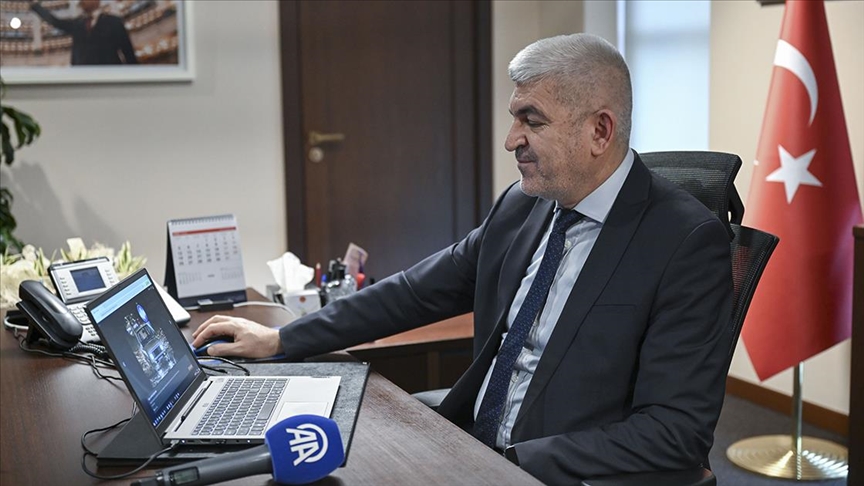 Cumhurbaşkanlığı Millet Kütüphanesi Daire Başkanı Tuğlu, AA'nın "Yılın Kareleri" oylamasına katıldı